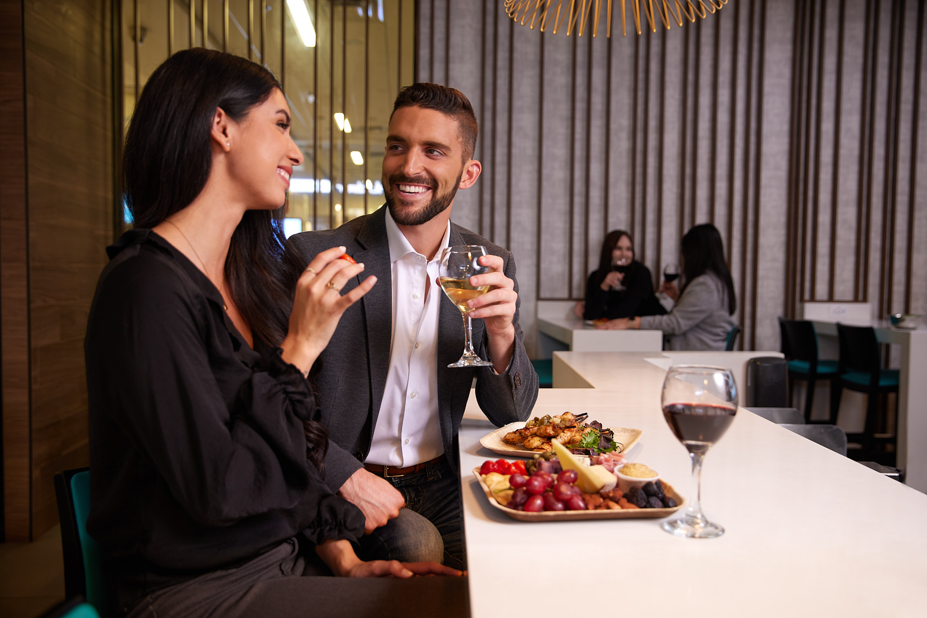 Lifestyle Photography of Couple Shopping & Dining at DFW Airport